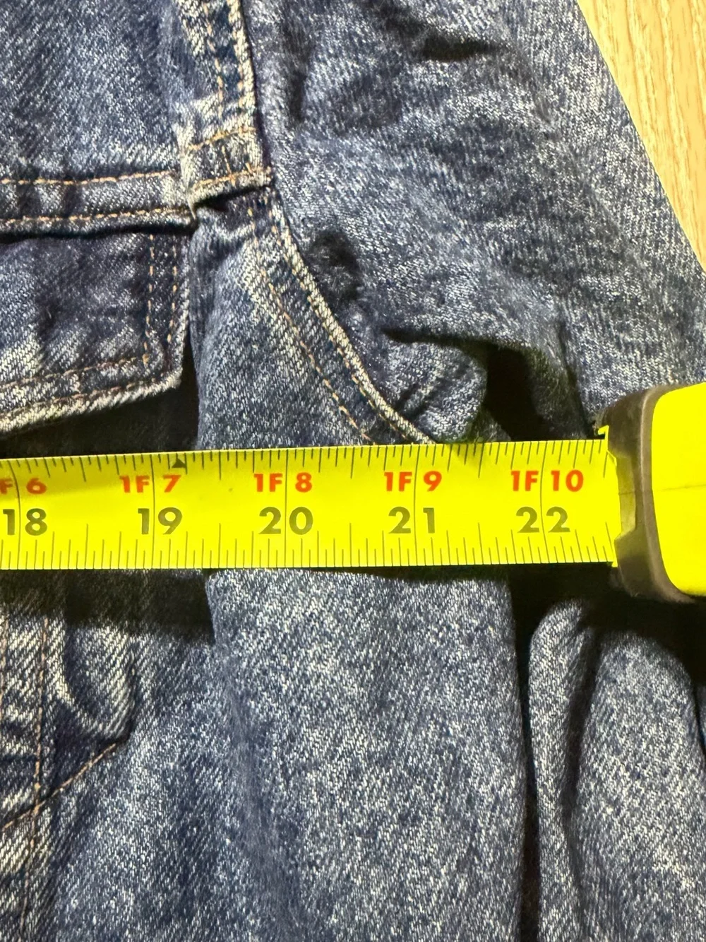 Vintage Levi’s Denim Trucker Jacket Blanket Lined Tan Collar USA Medium 75590239